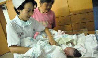 却看妻子愁何在的下一句