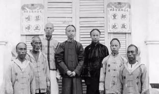 高考试卷为何是中国邮政送
